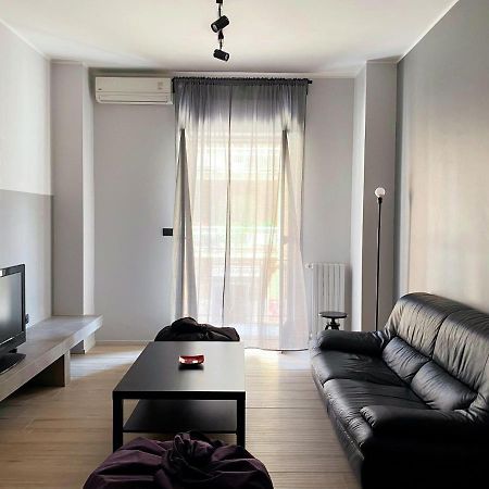 Duo Apartment ซาแลร์โน ภายนอก รูปภาพ